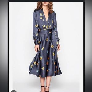 Equipment VIVIENNE floral Smokey blue multi midi dress size 0